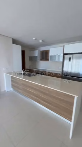 Alquiler de Apartamento en Costa del Este Ph Parkside