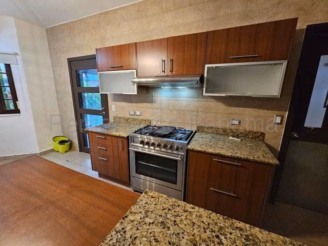 Alquiler de Casa en Costa Sur 27LBR164