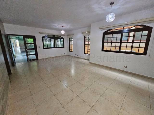 Alquiler de Casa en Costa Sur 27LBR164