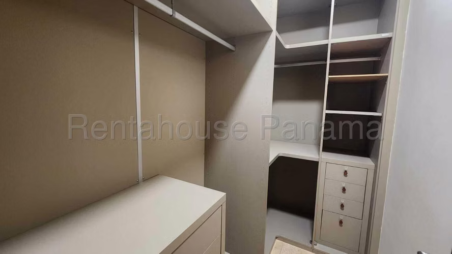 Alquiler de Apartamento en Santa Maria Ph Greenview KF