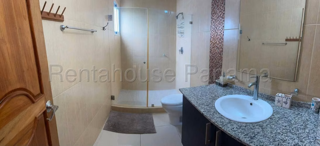 Venta de Apartamento en Playa Blanca Ph Patricia Italia KF