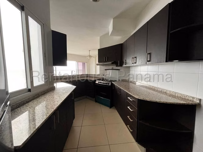 Venta de Apartamento en Playa Blanca Ph Patricia Italia KF