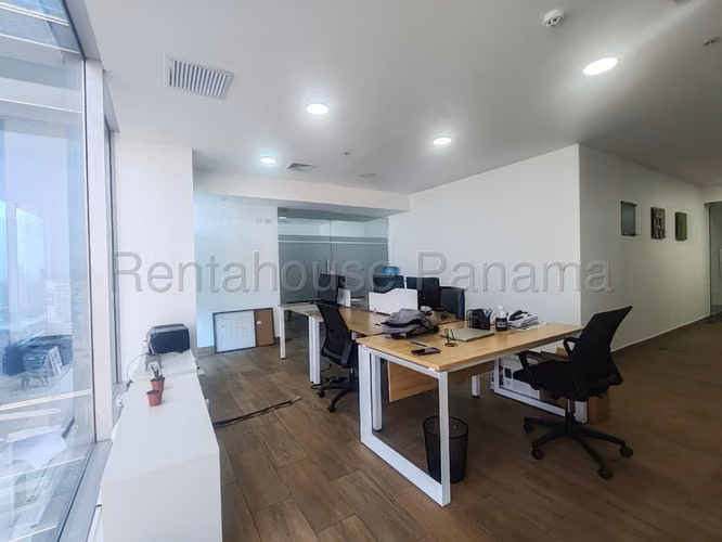 Espectacular Oficina en Alquiler en Obarrio 27PPM511