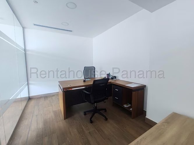 Espectacular Oficina en Alquiler en Obarrio 27PPM511