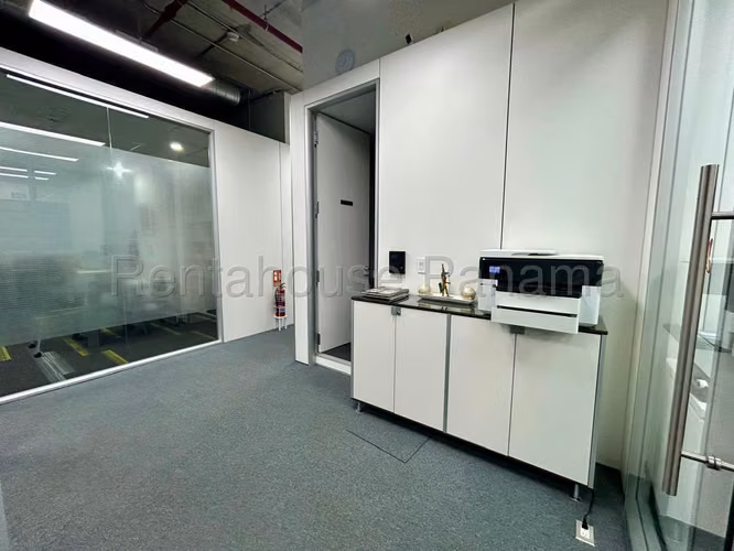 Oficina Premium de 261m² en Venta en Santa María 27PPM535