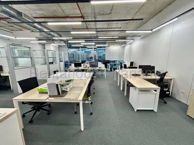 Oficina Premium de 261m² en Venta en Santa María 27PPM535