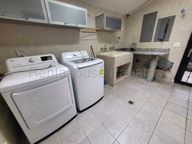Casa en Alquiler en Clayton. EMBASSY CLUB. 26LDC8991