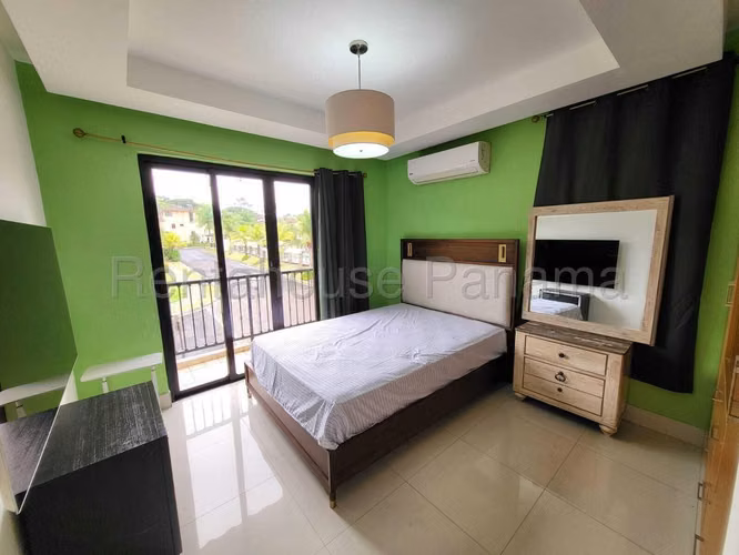 Casa en Alquiler en Clayton. EMBASSY CLUB. 26LDC8991