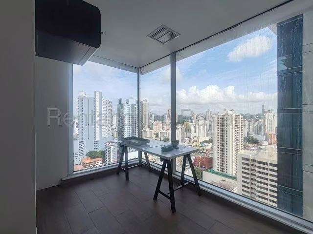 Oficina Premium en Alquiler: Sortis Business Tower (Vista Panorámica) - 27GP511