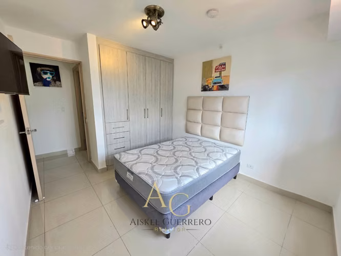 APARTAMENTO AMOBLADO EN BELLA VISTA 3 RECAMARAS