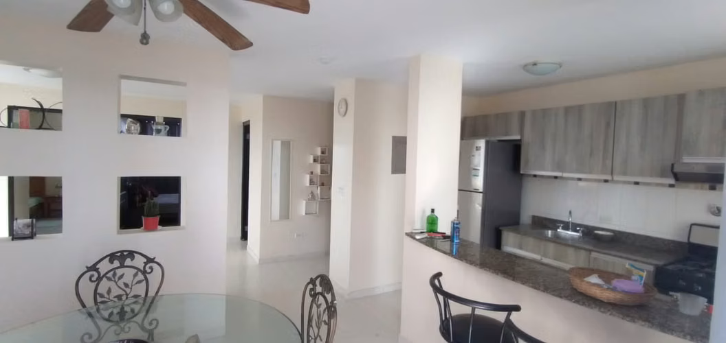 ALQUILER APARTAMENTO AMOBLADO EN PH MONTEMAR