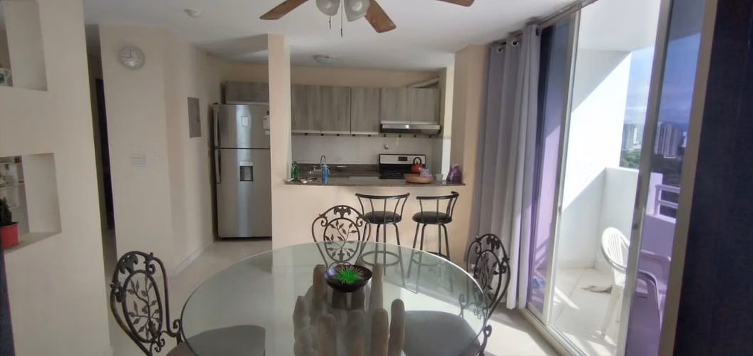 ALQUILER APARTAMENTO AMOBLADO EN PH MONTEMAR
