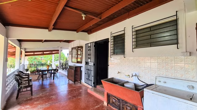 Se Vende Casa en Pedregal - Sector Villa Cecilia