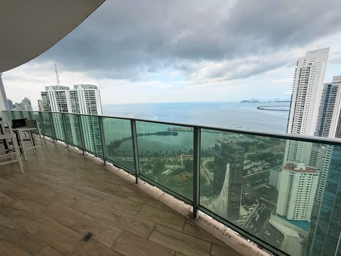 APARTAMENTO DE LUJO EN VENTA – ALLURE AT THE PARK - PANAMÁ CITY USD 1,400,000