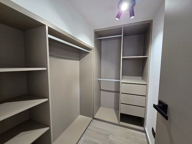 SE VENDE APARTAMENTO, DOVLE CINCUENTENARIO, COCO DEL MAR