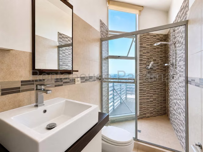 Alquiler Apartamento Amoblado Avenida Balboa Rivage 27YCG534
