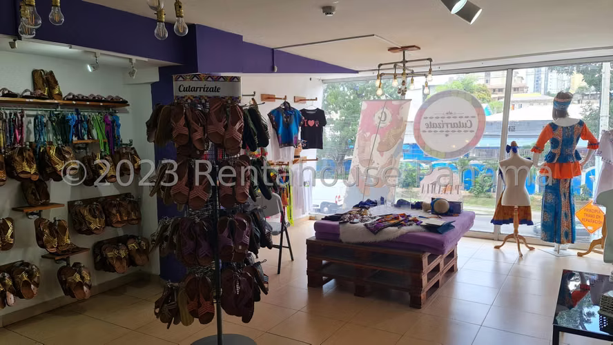 Venta de Local en Parque Lefevre Solo Cliente Directo LFC
