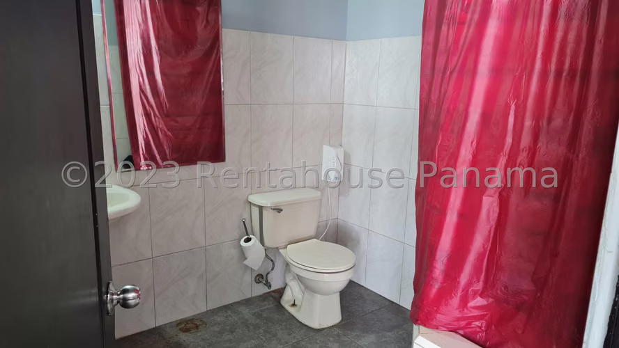 Venta de Local en Parque Lefevre Solo Cliente Directo LFC