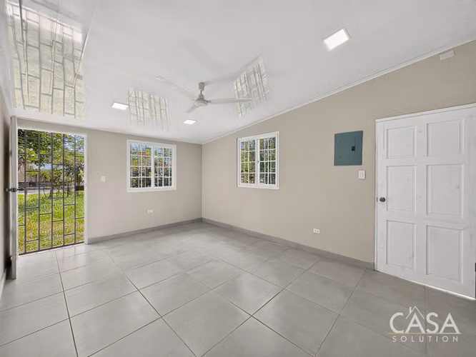 Casa de 2 dormitorios en Lote plano en venta en El Flor, Dolega
