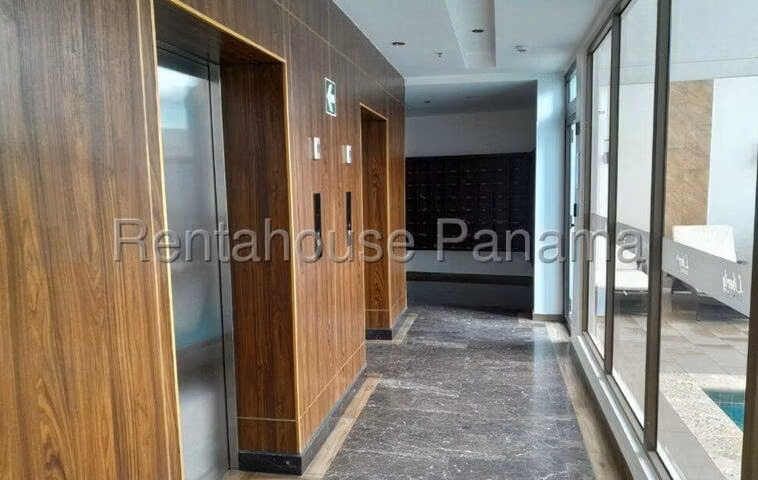 Alquiler de Apartamento en El Carmen I6845GRR