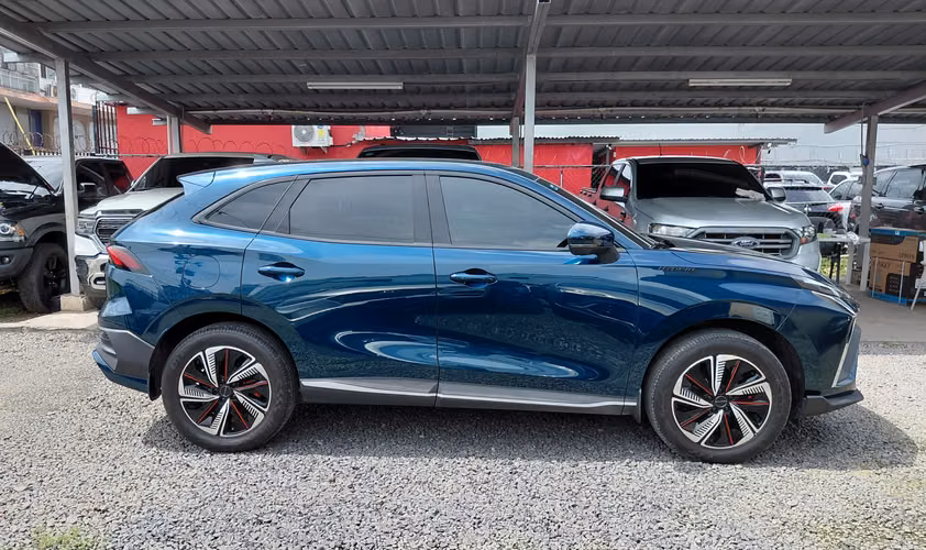 2025 Forthing T5EVO HEV - solo 1757 km - garantía hasta 2030