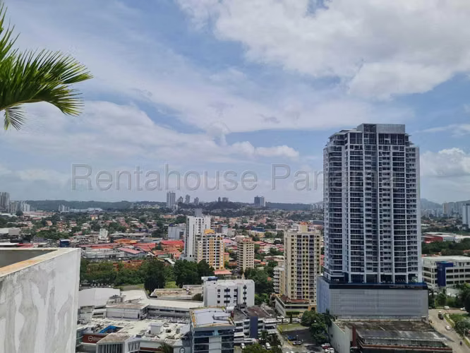 Apartamento en Carrasquilla - Venta