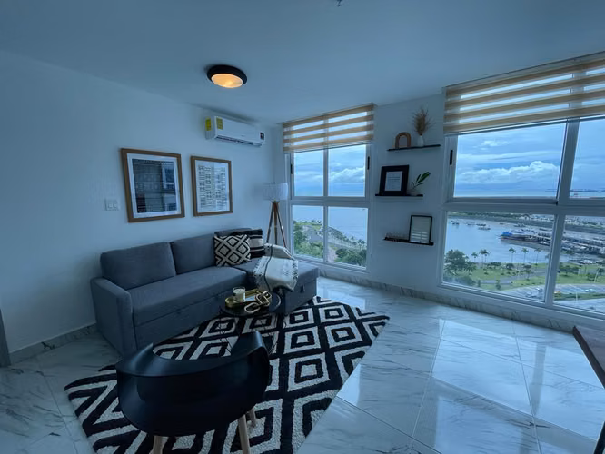 Alquiler de apartamento amoblado en PH The Sands, Av. Balboa. EL