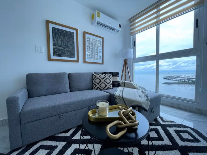 Alquiler de apartamento amoblado en PH The Sands, Av. Balboa. EL