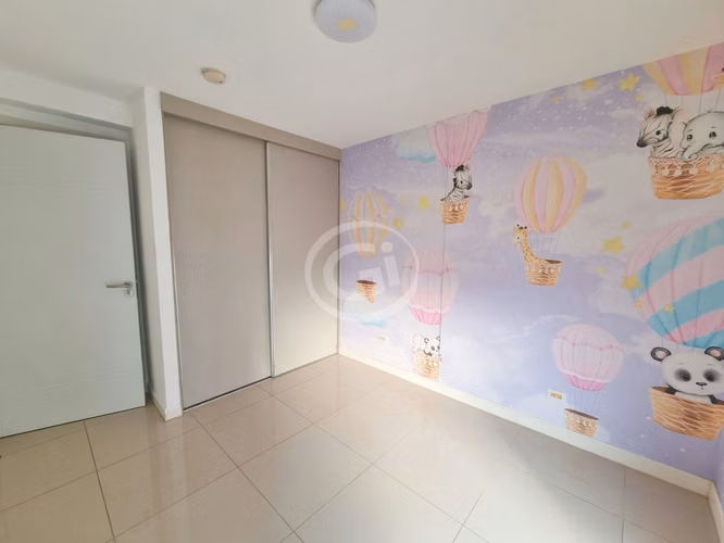 Alquiler Apartamento Semi Amoblado Coral Plaza 3 habitaciones y Balcon