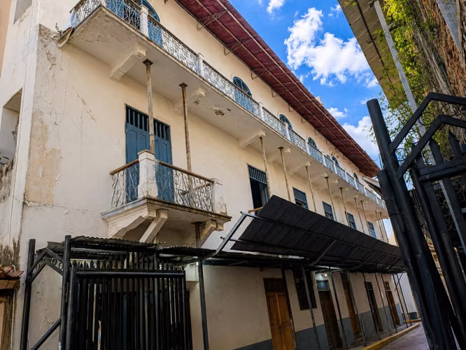 Venta de Edificio en Casco Antiguo, Casa Loew, 1,352m² de Construcción