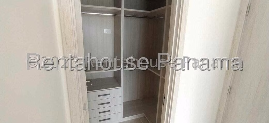 Venta de apartamento en Santa Maria AK
