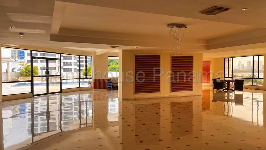 Se Vende Apartamento en Coco del Mar LA25-9426