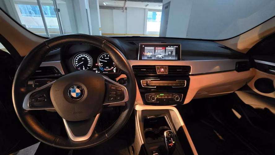 BMW X1 sDrive18i 2021 – Excelente Estado