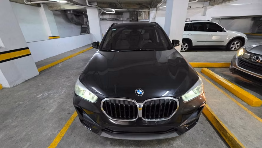 BMW X1 sDrive18i 2021 – Excelente Estado