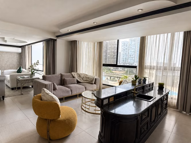 220 m² con vista al mar | 3 recámaras - 2 apartamentos por piso | PH Torres del Pacífico A
