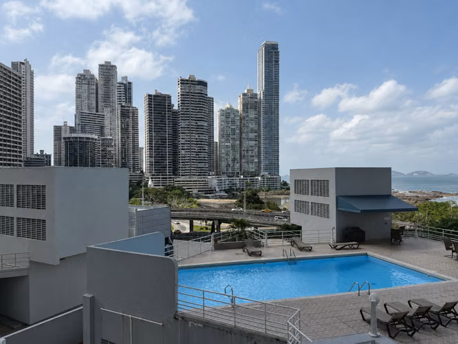 220 m² con vista al mar | 3 recámaras - 2 apartamentos por piso | PH Torres del Pacífico A