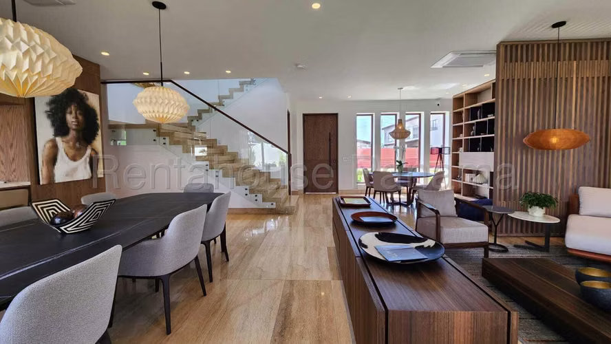 Venta de casa en Santa Maria AK