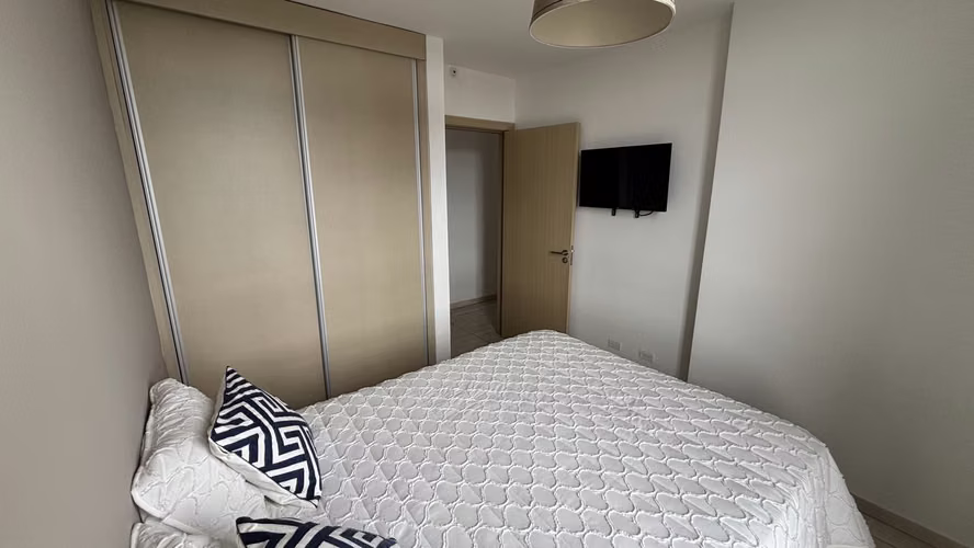 Apartamento amoblado de 2 recámaras en alquiler – Torres del Este, Don Bosco