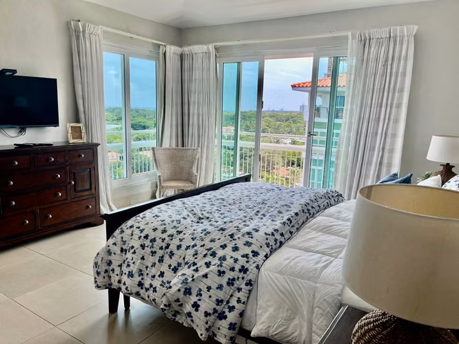 VENDO APARTAMENTO. PUNTA BARCO. PLAYA. CORONADO.
