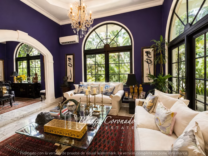 CASA EN VENTA VÍA CINCUENTENARIO – 1,000 M² DE TERRENO