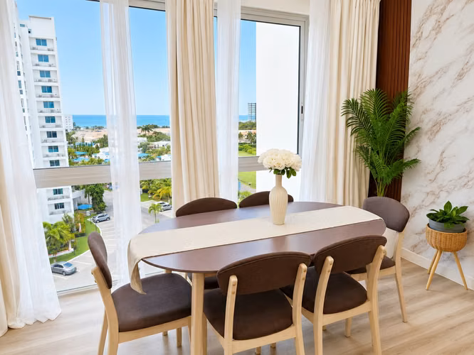 En Venta: ¡Lujoso apartamento con vista al mar en Playa Blanca!