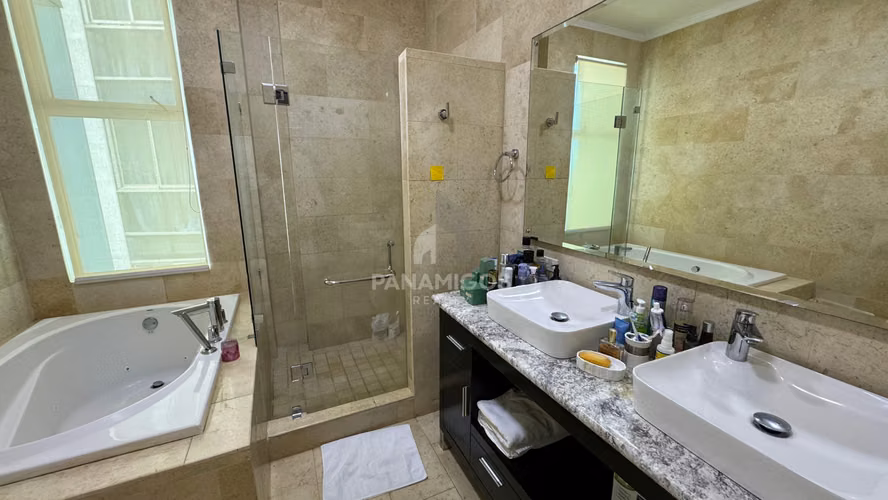 Apartamento en venta en PH Pacific Village - Punta Pacífica