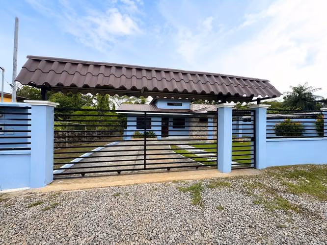 SE ALQUILA CASA FULL AMOBLADA EN ALGARROBOS