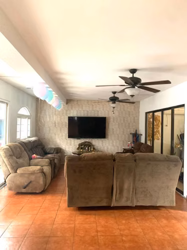 Vendo Casa en La Alameda KA25-5613