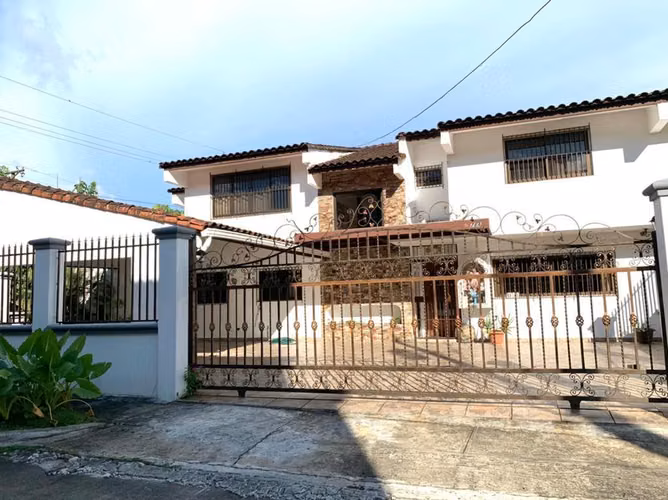 House for sale in La Alameda KA25-5613