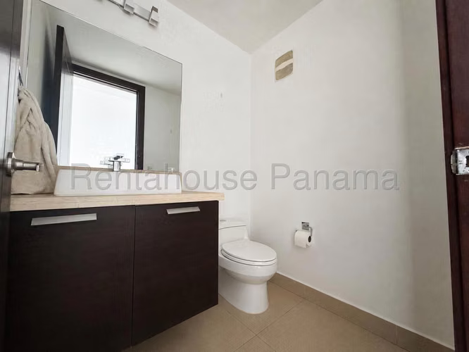 Se Vende Apartamento en Punta Pacifica MDV27-531