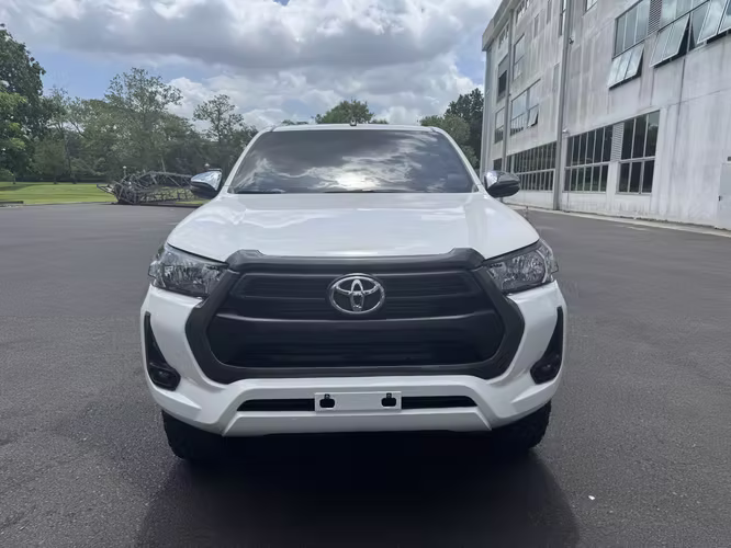 ¡Toyota Hilux 2024 4x4 Full Extras!