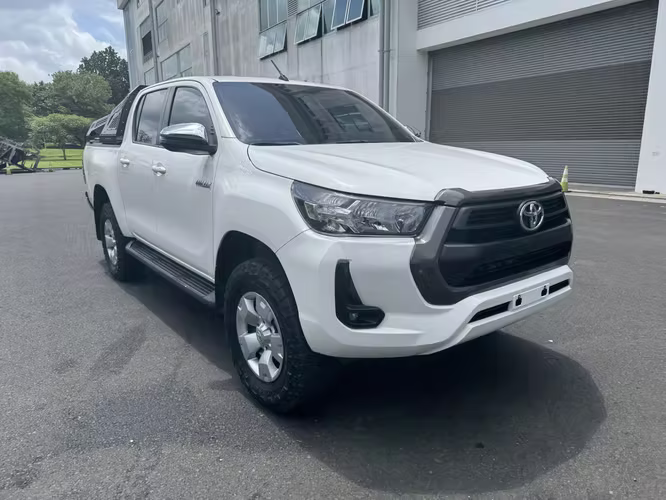 ¡Toyota Hilux 2024 4x4 Full Extras!
