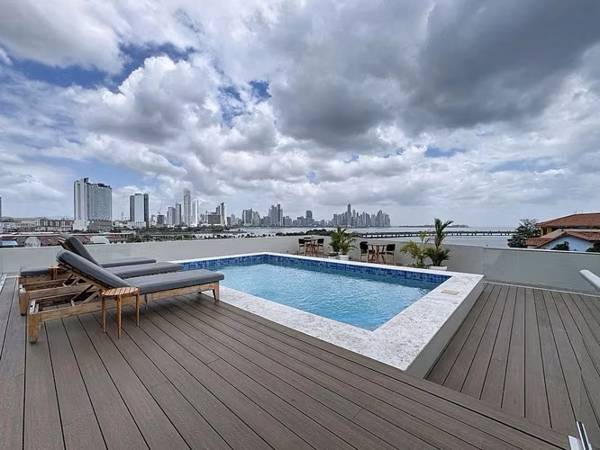 Alquiler de apartamento en Casco Antiguo – PH Plazuela Alfaro