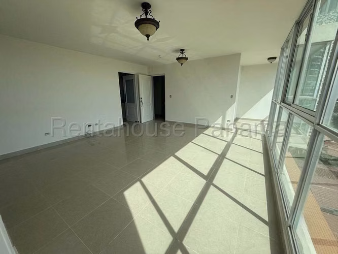 Venta de Apartamento en Chanis MPS26-8801